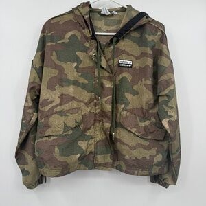 Adidas Jacket Women XS Camo Windbreaker Cropped Hooded Oversized Lightweight